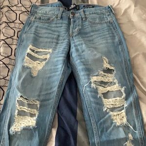 Hollister Boyfriend Jeans